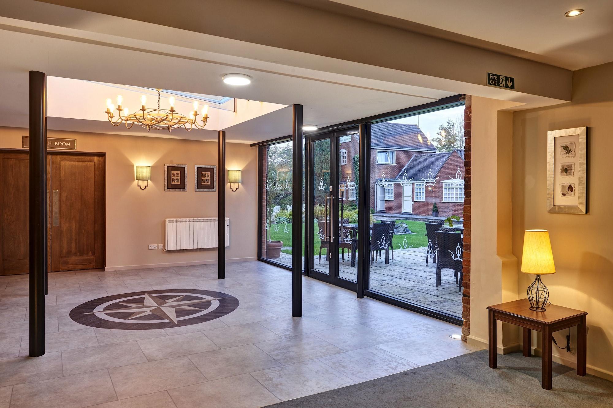 Kings Court Hotel Alcester Dış mekan fotoğraf